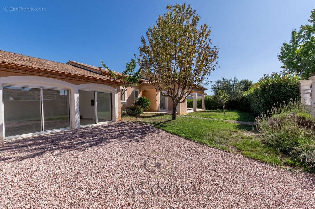 Maison à SAINT-GEORGES-D'ORQUES