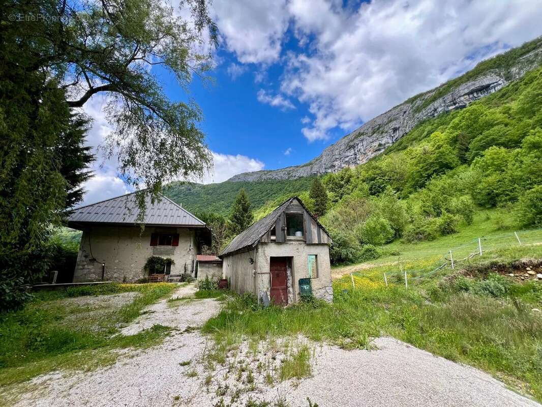 Maison à ALLEVES