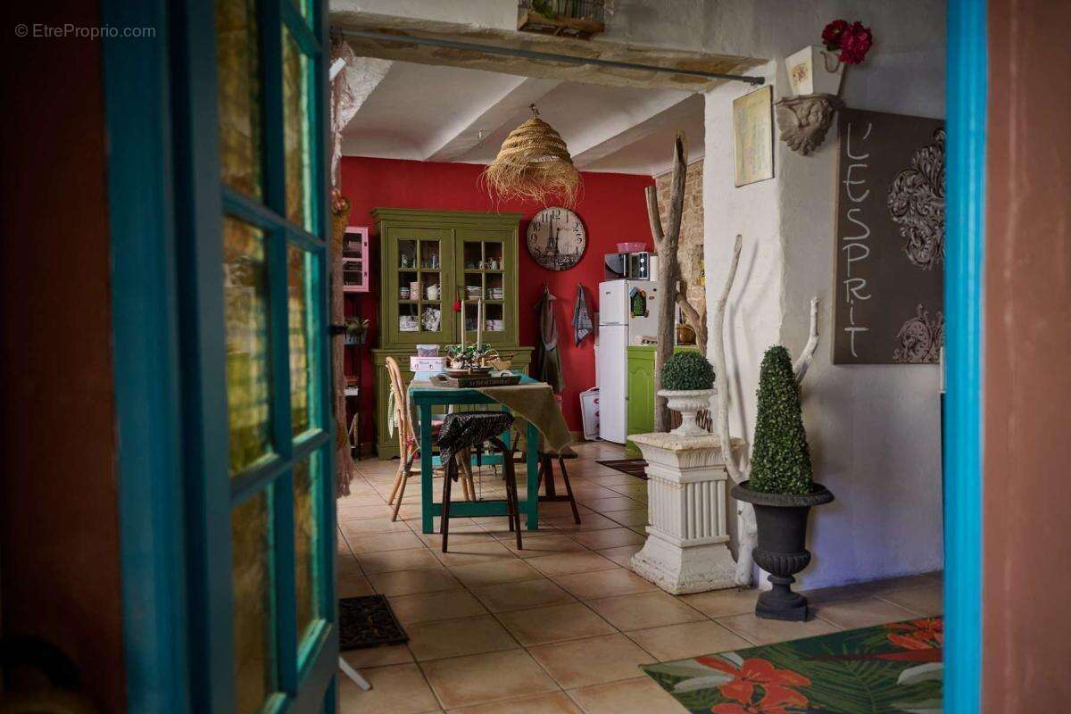 Maison à BARJAC