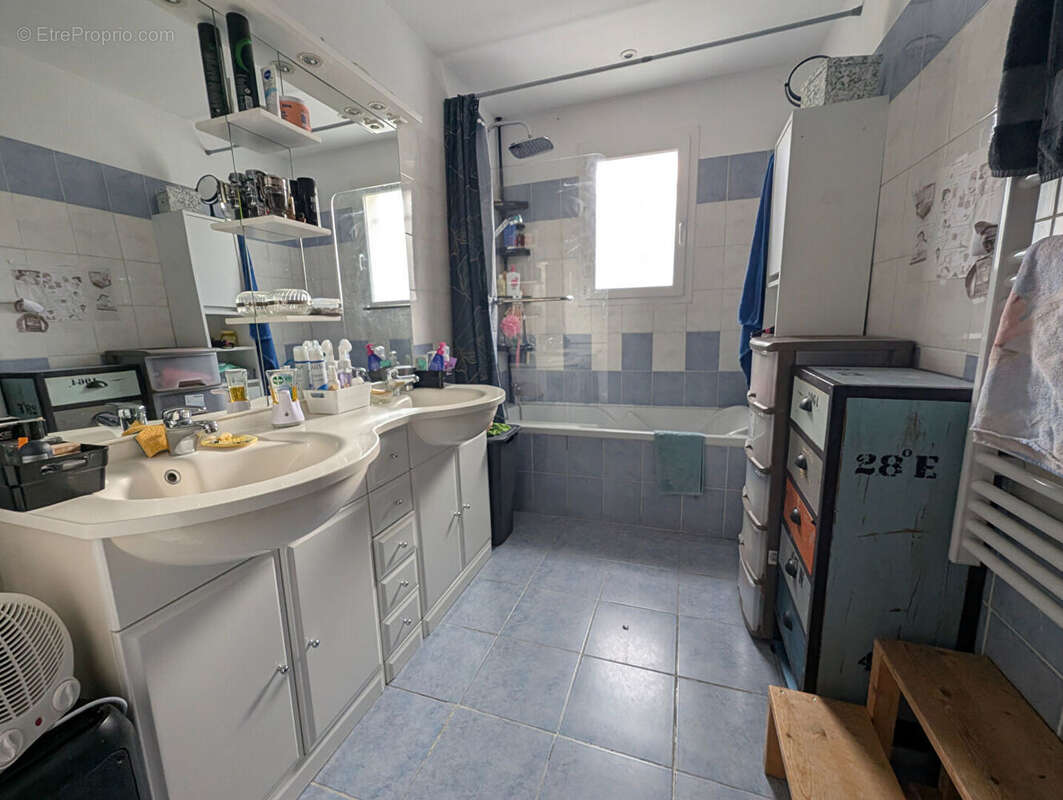 Maison à SAINT-SEVER-DE-SAINTONGE