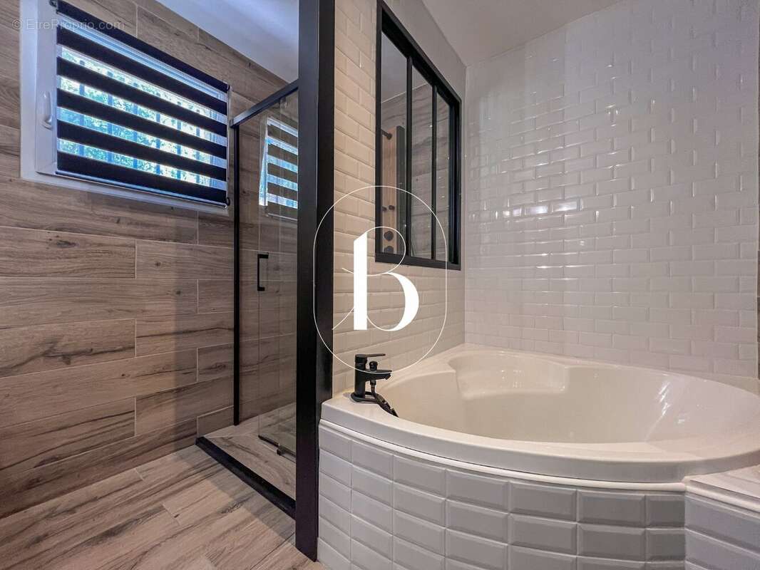 Maison 120 m² à Saint-Ambroix  - photo 31