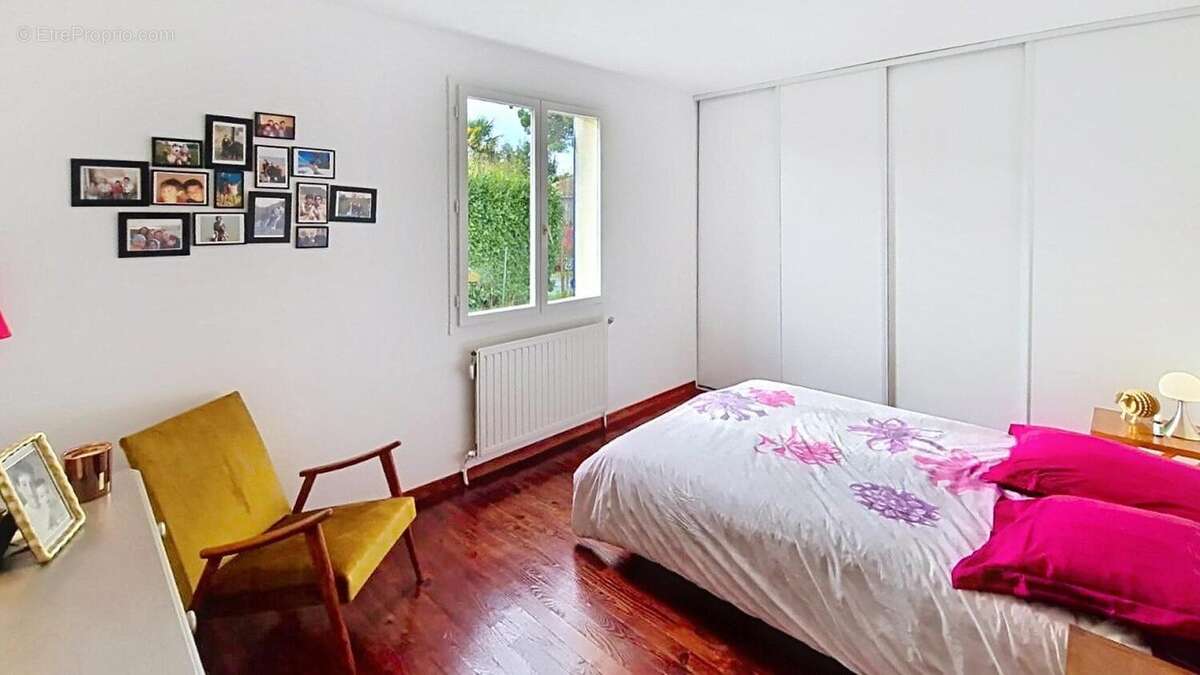 Photo 6 - Maison à LE HAILLAN
