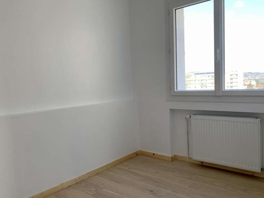 Appartement à ROMANS-SUR-ISERE