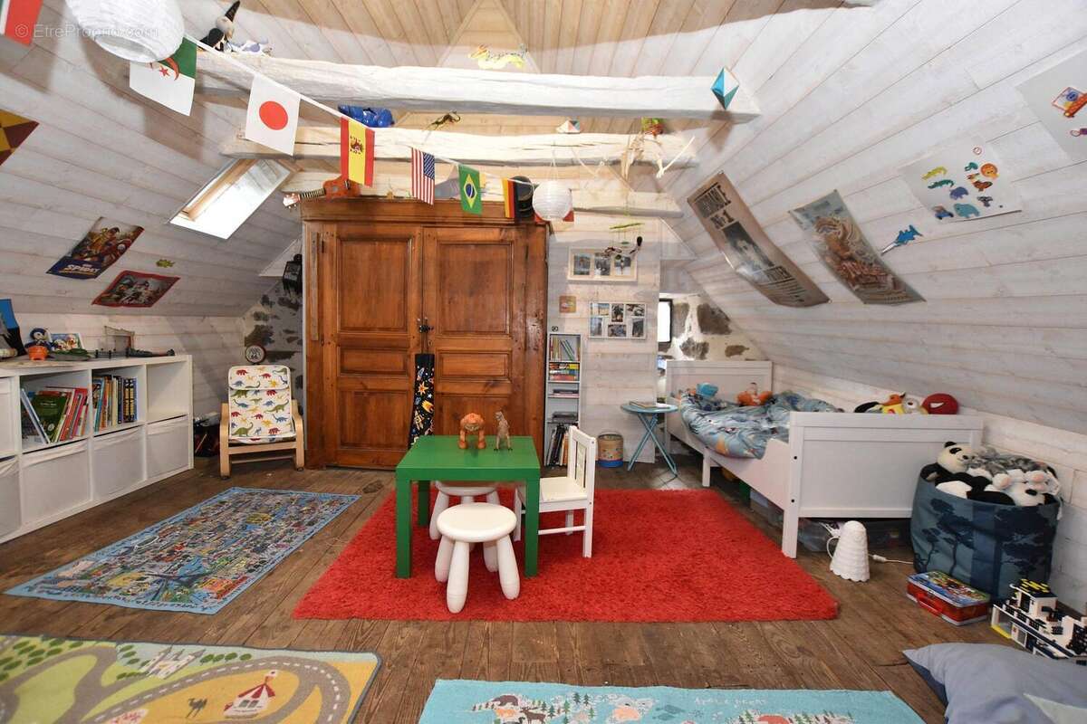 Maison à ANGLARDS-DE-SALERS