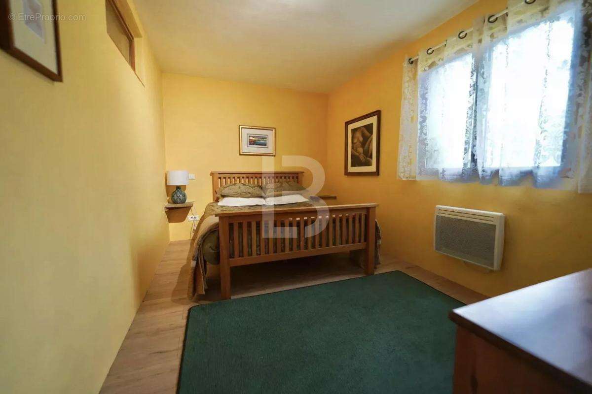 Maison à GREOLIERES