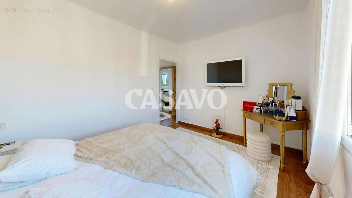 Vente Maison 10 pièces de 231m² - 84300 Taillades - photo 21