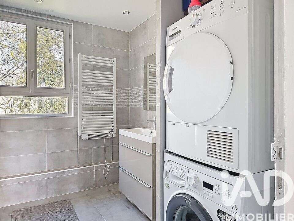 Photo 6 - Appartement à SAINTE-GENEVIEVE-DES-BOIS