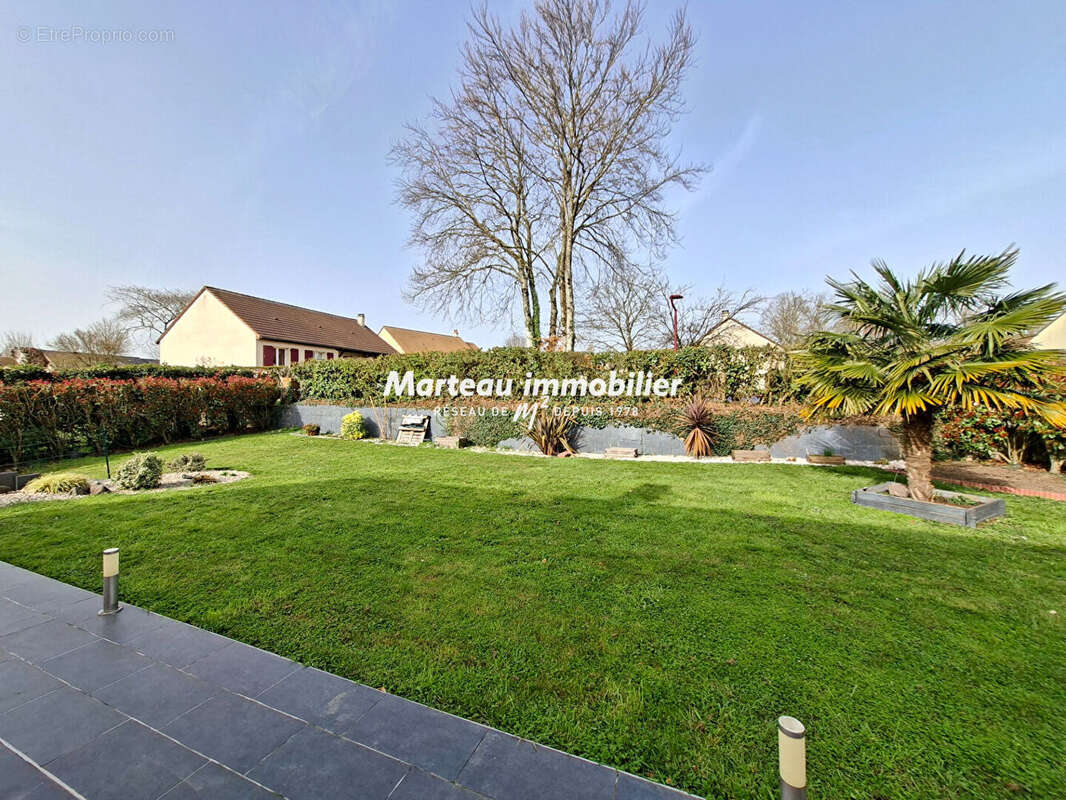 Maison à PRUILLE-LE-CHETIF