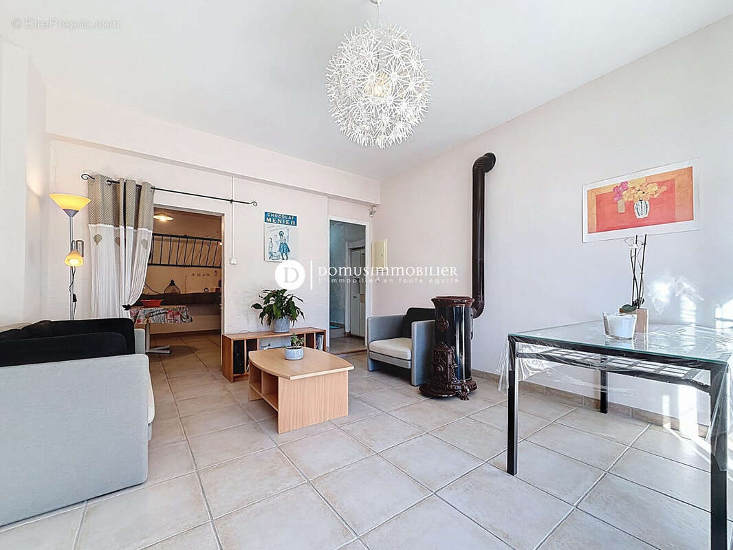 Appartement à SAINT-SATURNIN-LES-AVIGNON