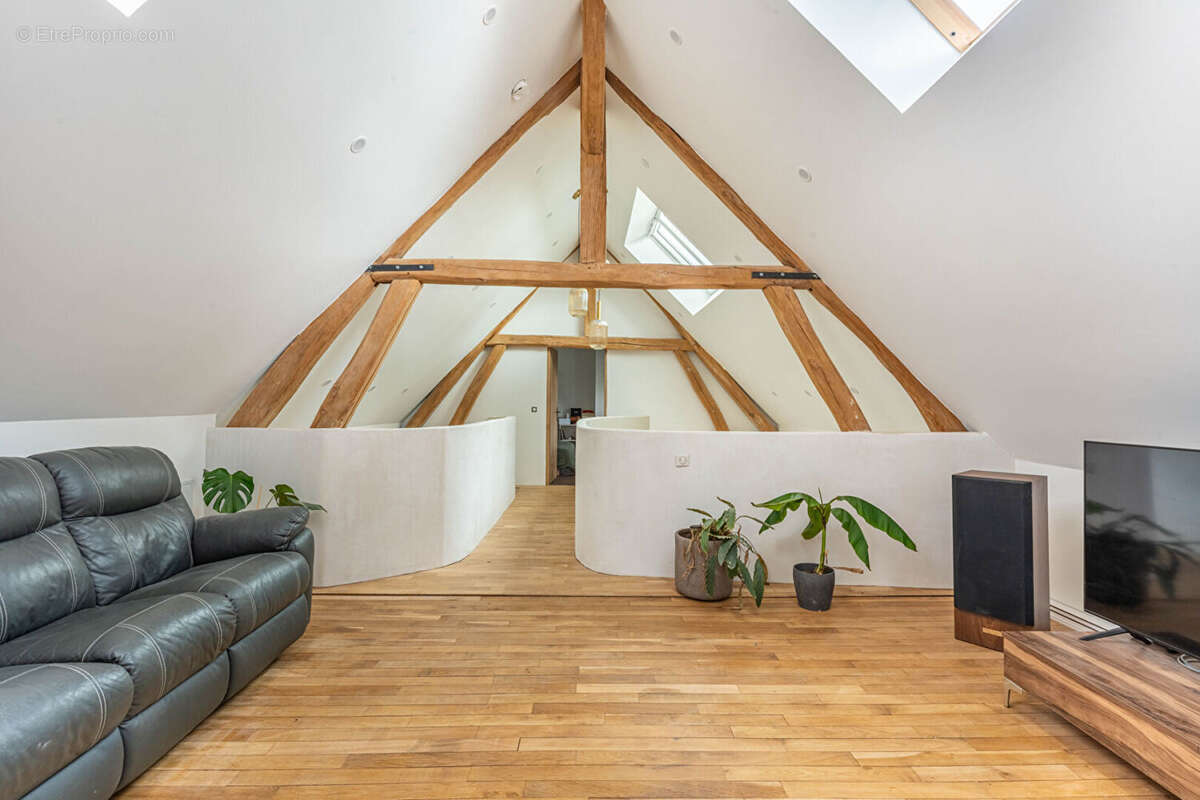 Maison à MAINVILLIERS