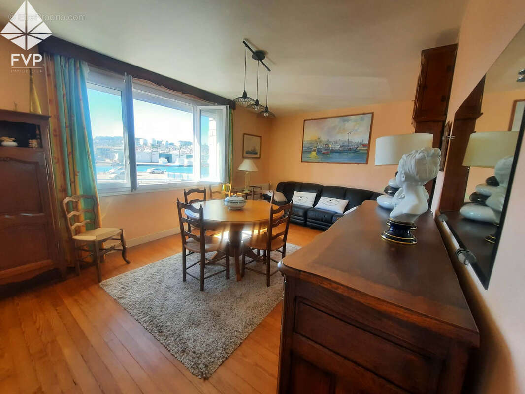 A vendre en exclusivite maison sur le port de fecamp - photo 2