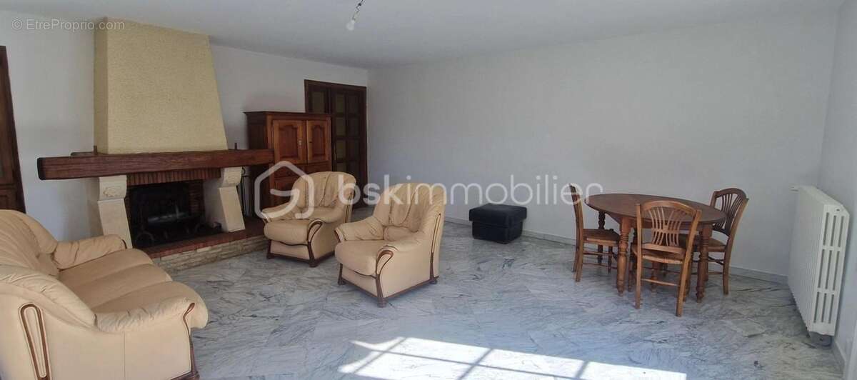 Maison plain-pied de 114 m² sur grand sous-sol - photo 2
