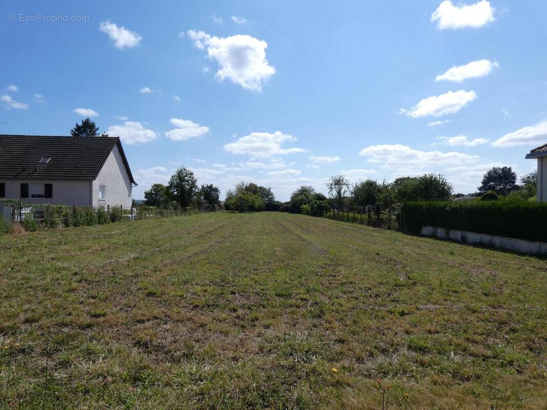 Photo 1 - Terrain à MONTS-SUR-GUESNES