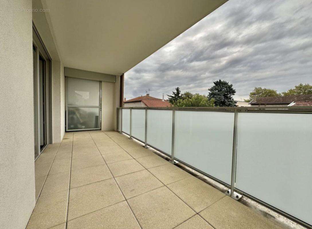 Appartement à CHASSIEU