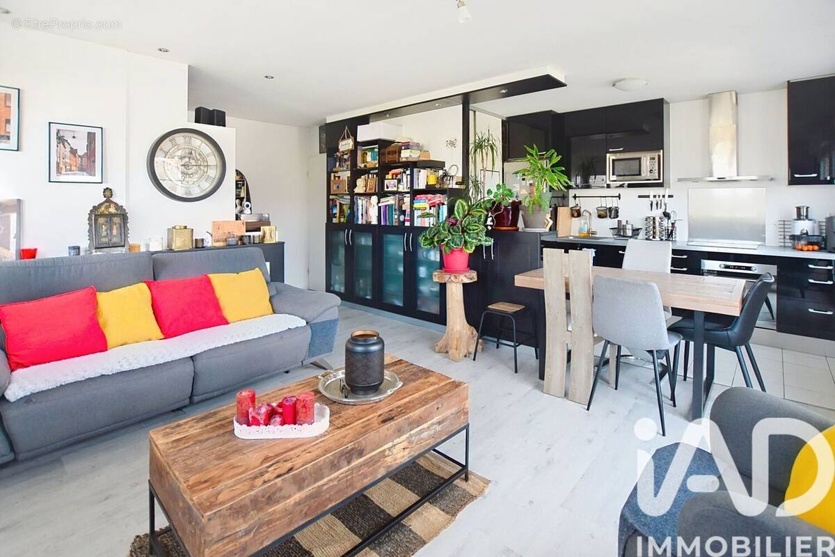 Photo 1 - Appartement à MAGNY-LE-HONGRE