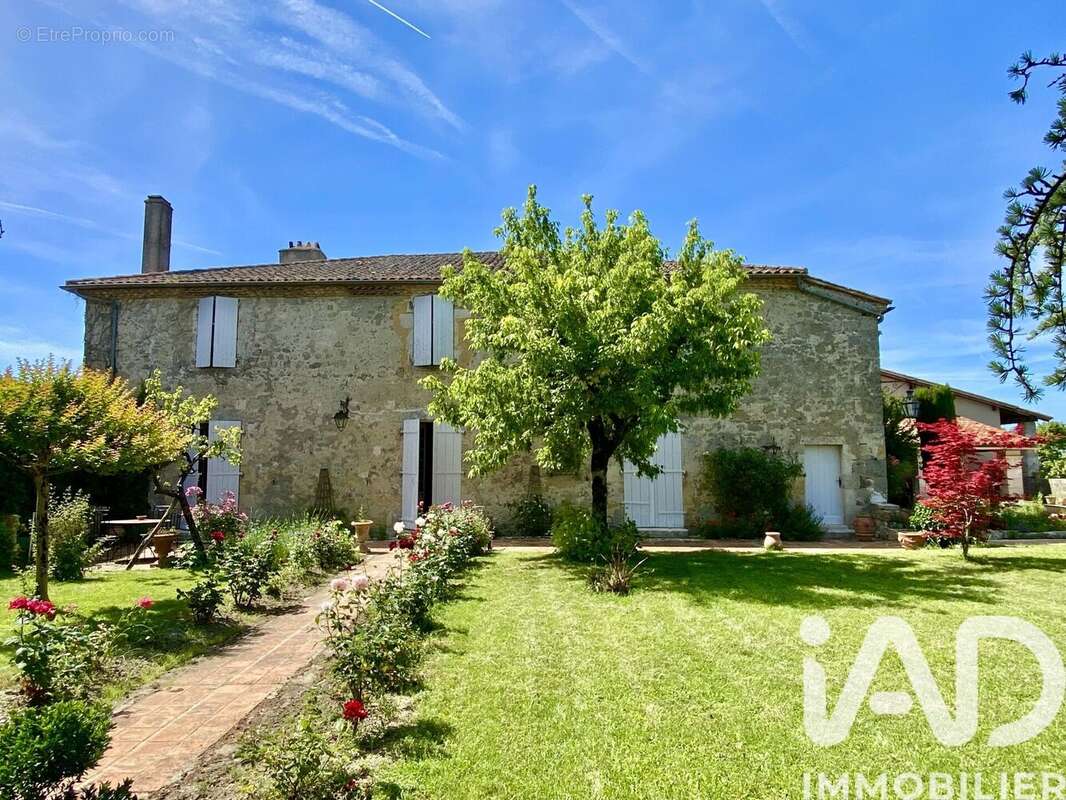 Maison 400 m² à Montagnac-Sur-Auvignon  - photo 3