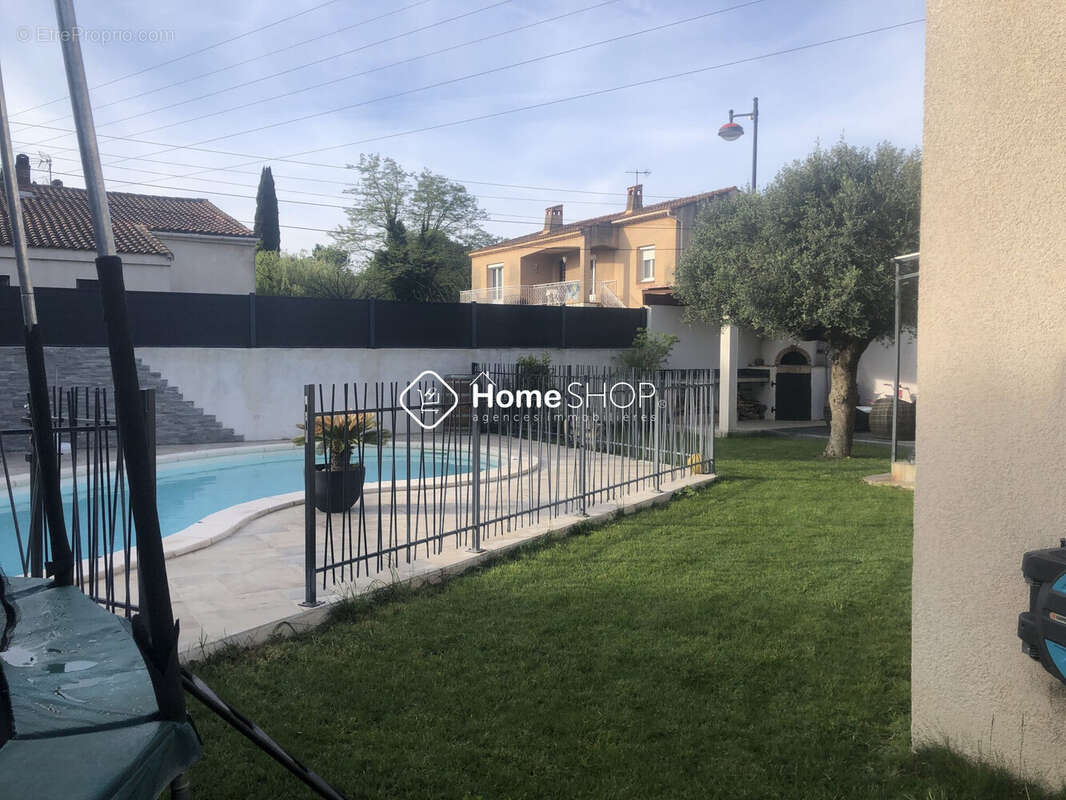 Maison à SAINT-VICTORET