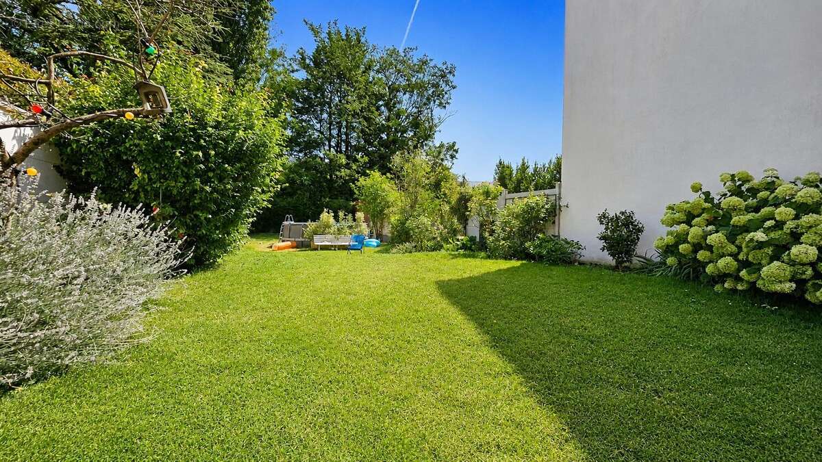 Maison 167 m² à Creteil  - photo 3