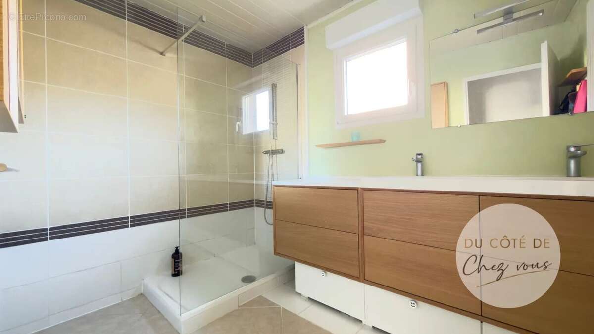 Appartement à SAINT-ANDRE-LES-VERGERS
