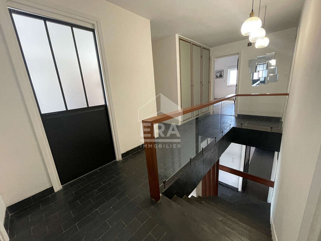 Maison d'architecte  en semi plain pied 5 chambres à Rosendael (59240) - photo 7