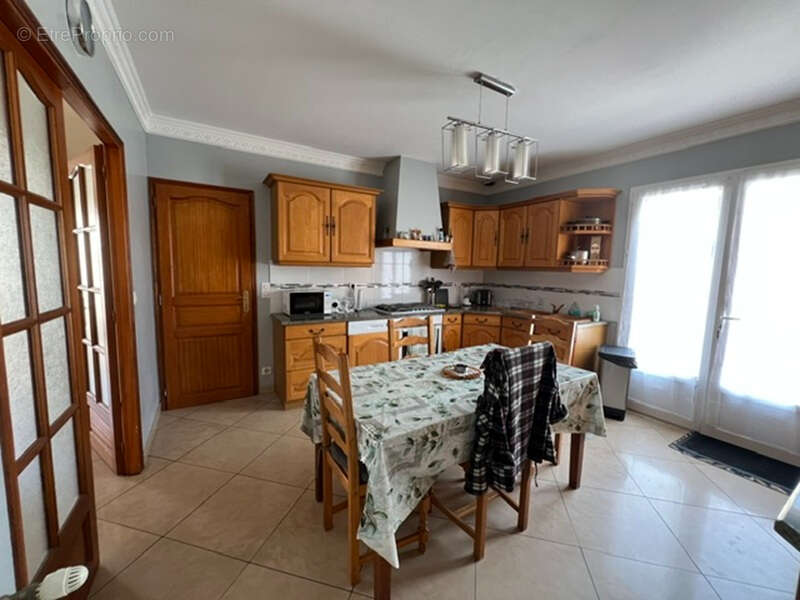 Maison à AIGUILLON