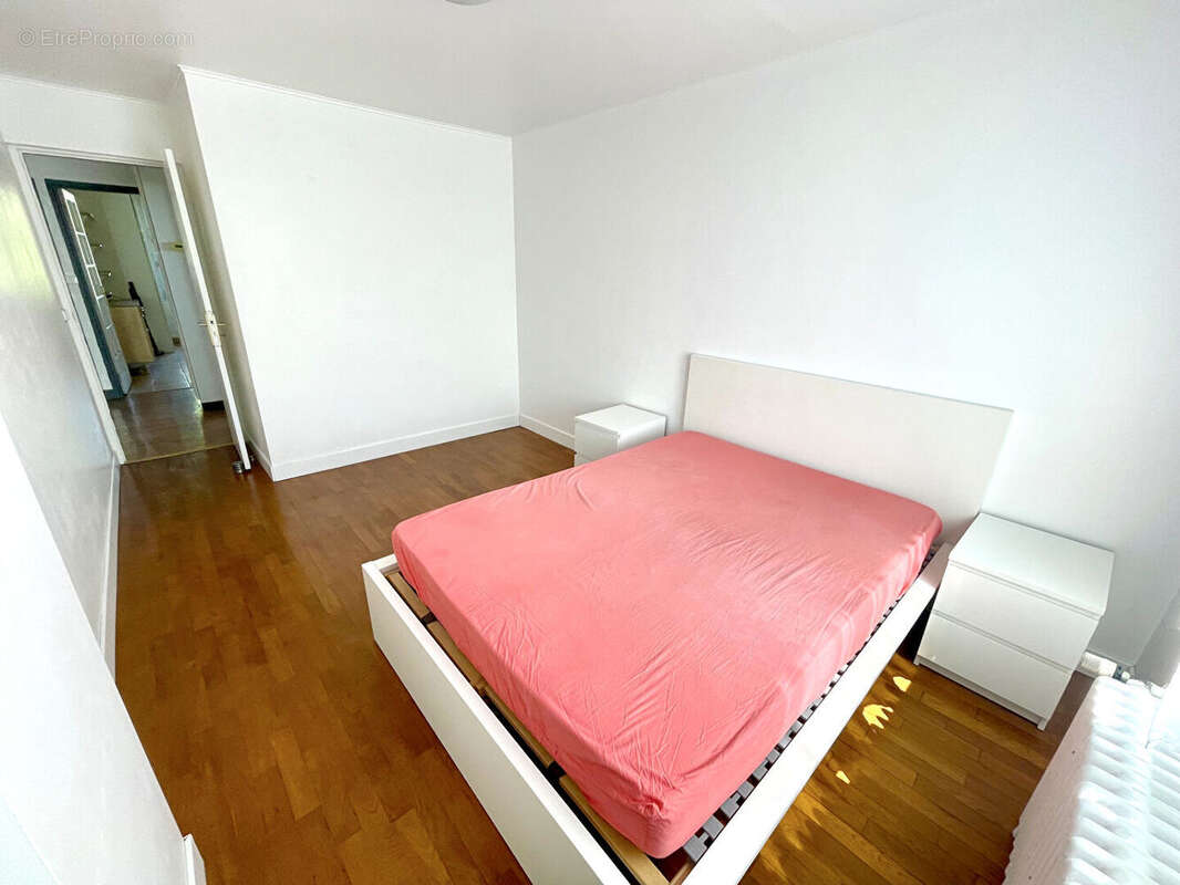 Appartement à SARTROUVILLE