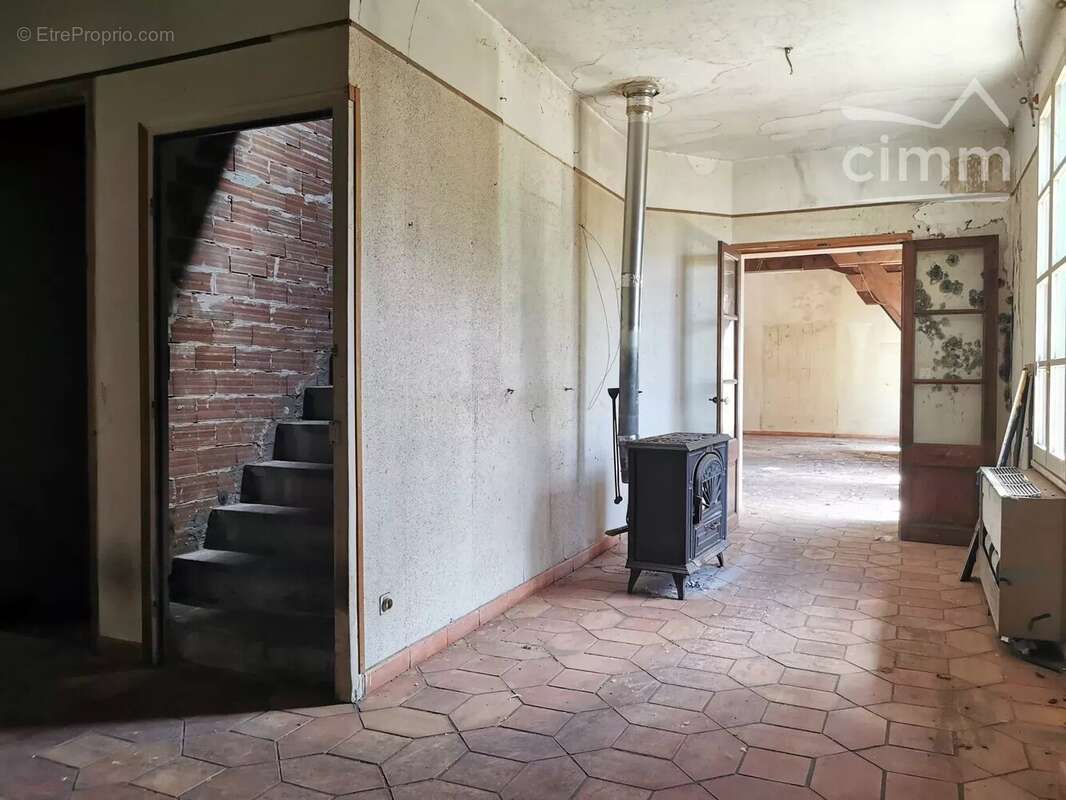 Maison à LABLACHERE