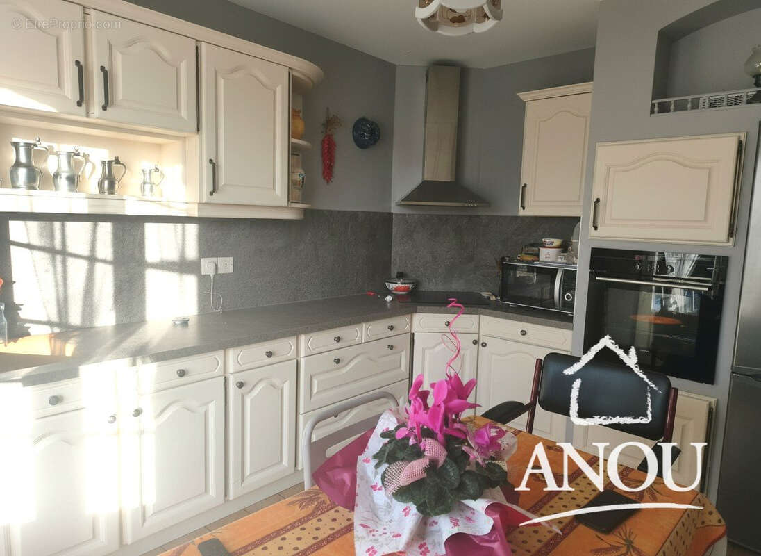 Maison à SAINT-DENIS-LES-PONTS