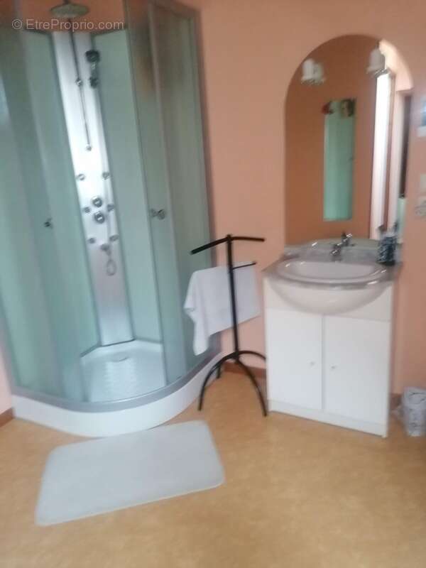 Maison à LE MOLAY-LITTRY