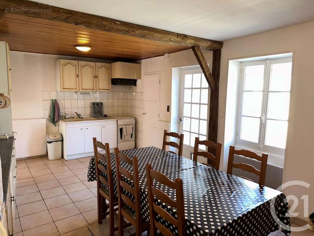 Maison à POUILLY-SUR-LOIRE