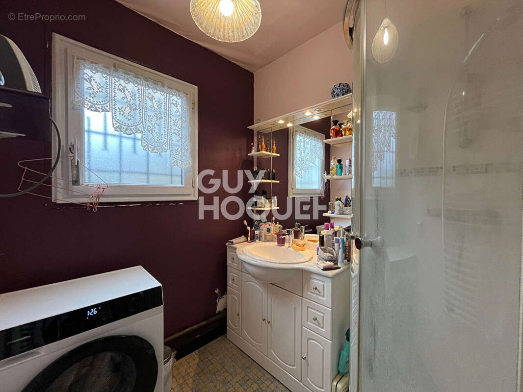 Maison à FLEURY-LES-AUBRAIS