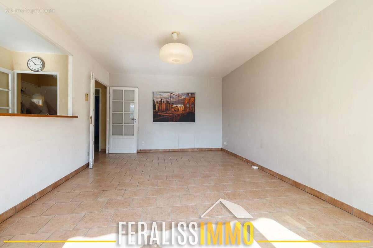 Appartement à JOUY-LE-MOUTIER