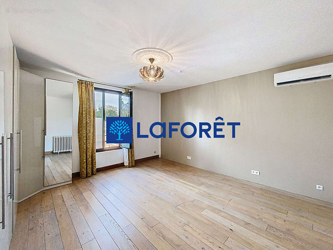 Appartement à LA GARDE