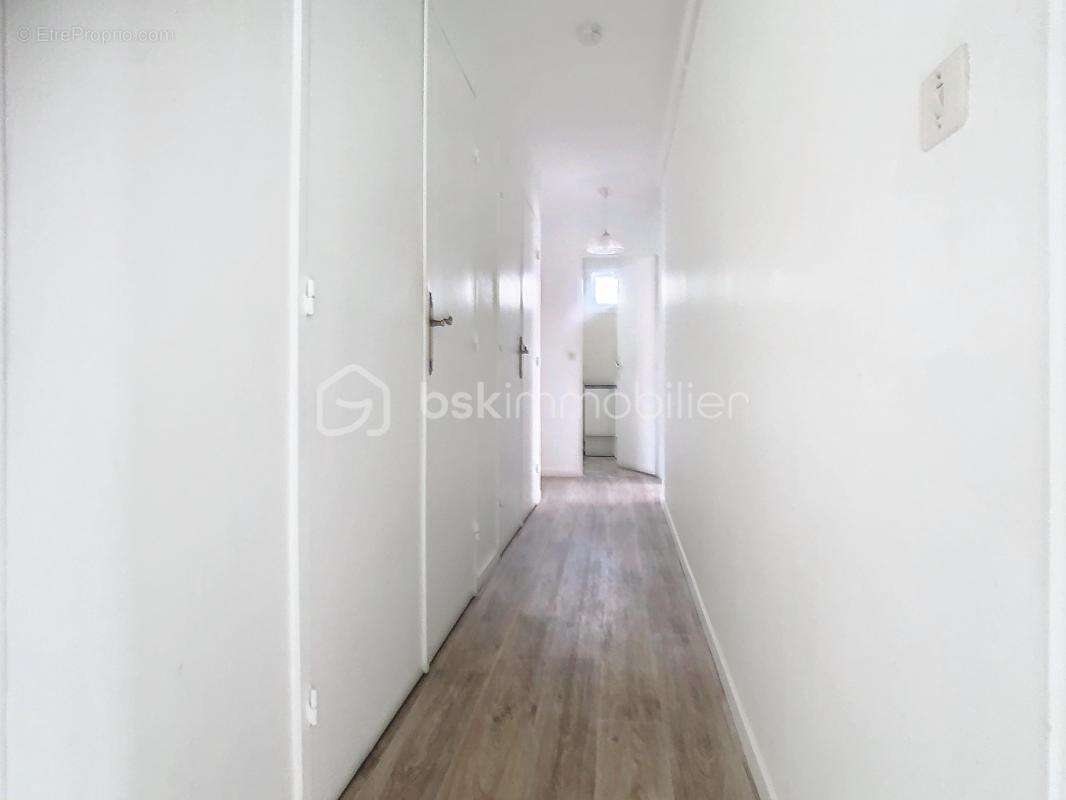 Appartement à SAINT-ETIENNE-DU-ROUVRAY