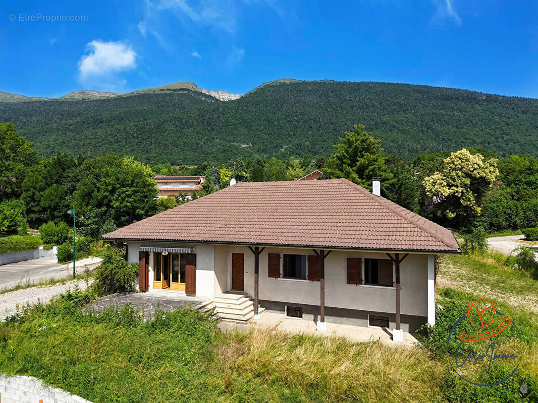 Maison à ECHENEVEX