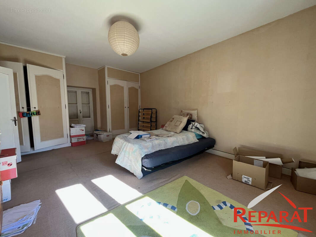 Appartement à GENIS