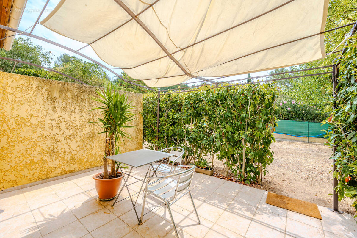 Maison à HYERES