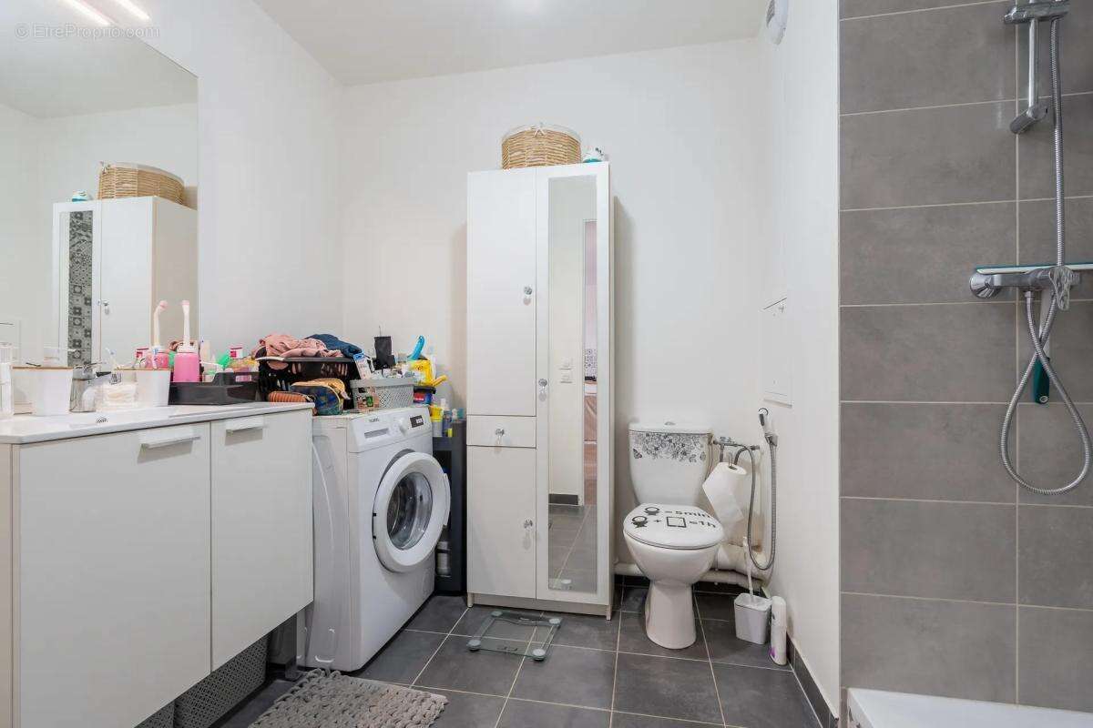 Appartement à LE BLANC-MESNIL