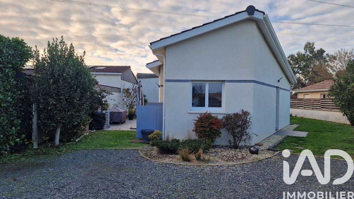 Photo 1 - Maison à SAINT-LOUBES