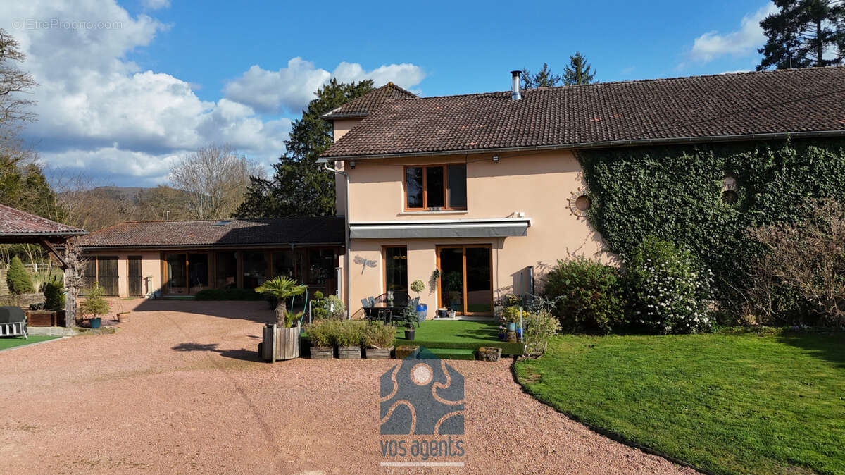 Maison à PUY-GUILLAUME
