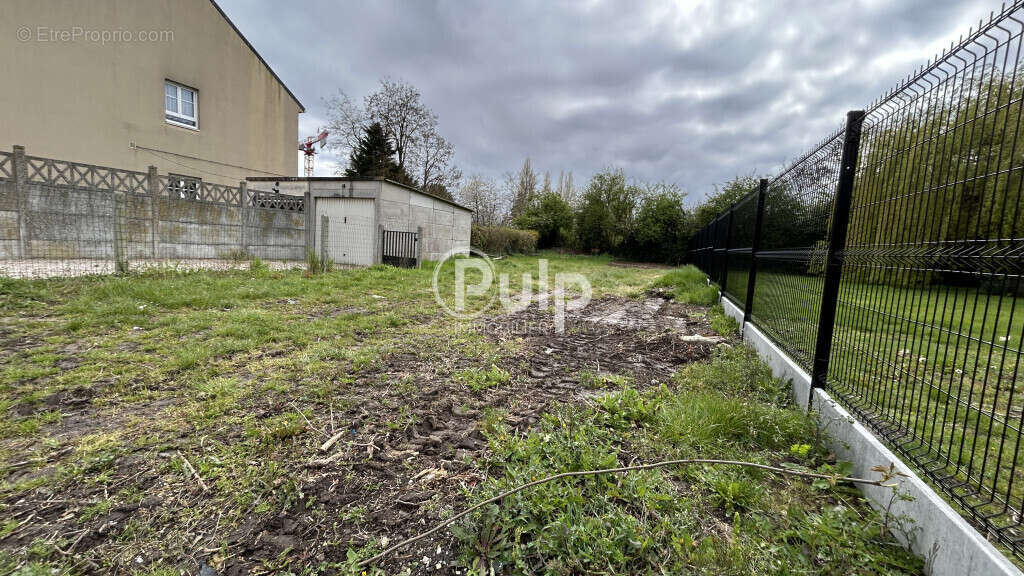 Terrain constructible sur Méricourt - photo 2