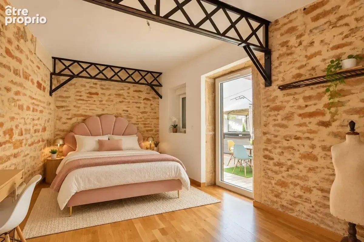 Maison de 7 pièces de 185 m² à Villefranche-sur-Saône - Bordelan - photo 12