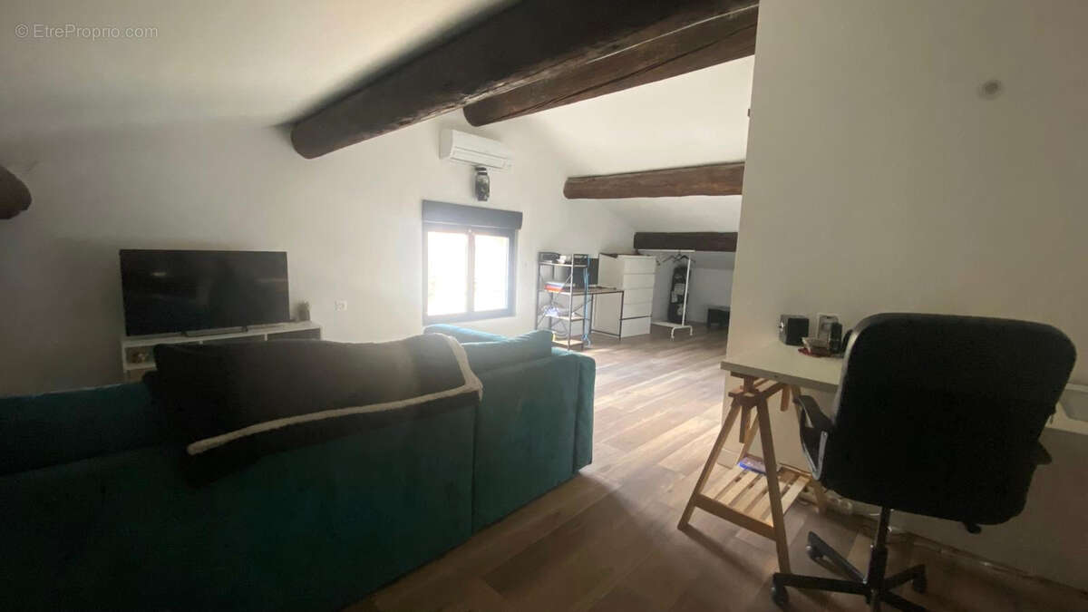 Maison à GINESTAS