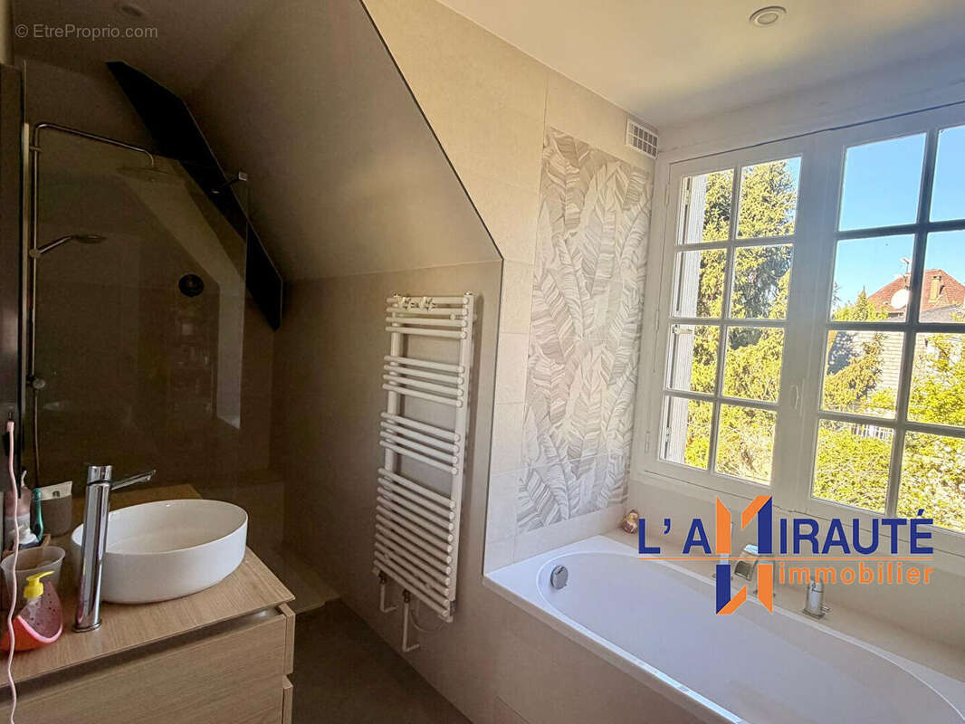 Maison Maisons-laffitte 6 pièce(s) entre centre et Parc - photo 13