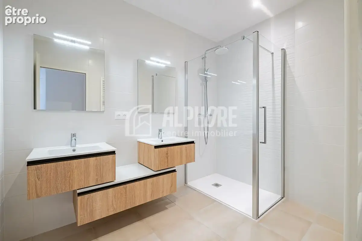 Maison de ville entièrement rénovée - À 10 min des plages, votre maison vous attend ! - photo 7