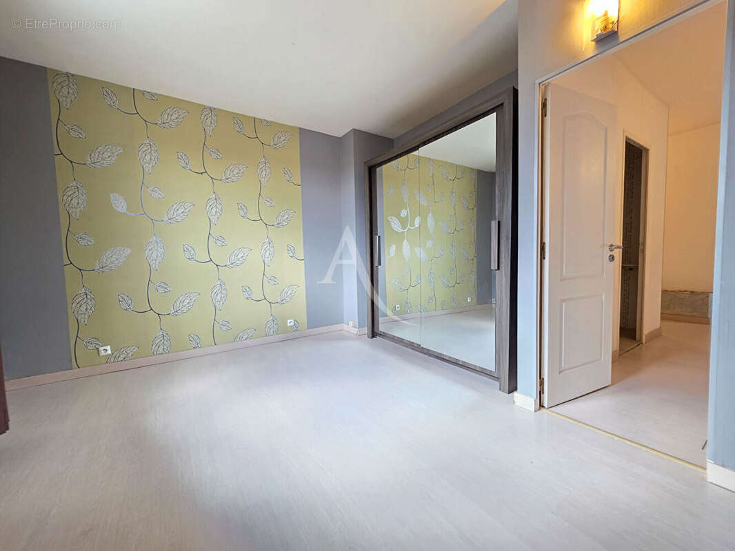 Maison à MAY-EN-MULTIEN