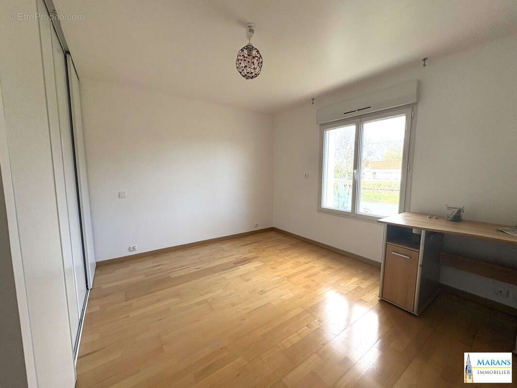 Maison 121 m² à Marans  - photo 8