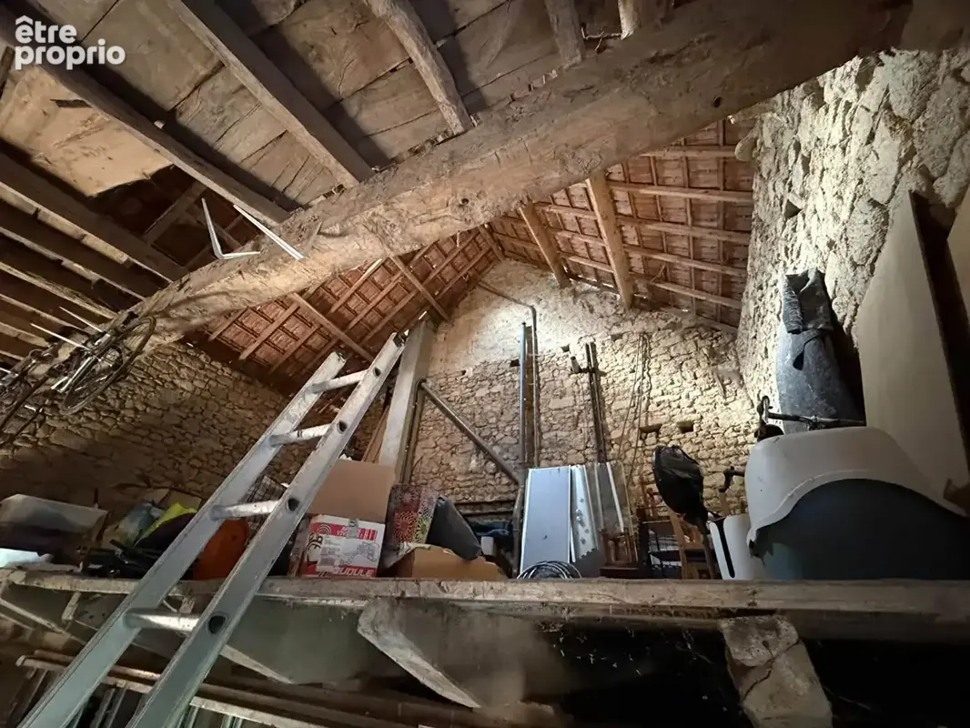 Maison HAUTE-VIENNE - Magnifique corps de ferme en pierre entièrement rénové avec grange et jardin de 3 612 m²essines Sur Gartem - photo 18