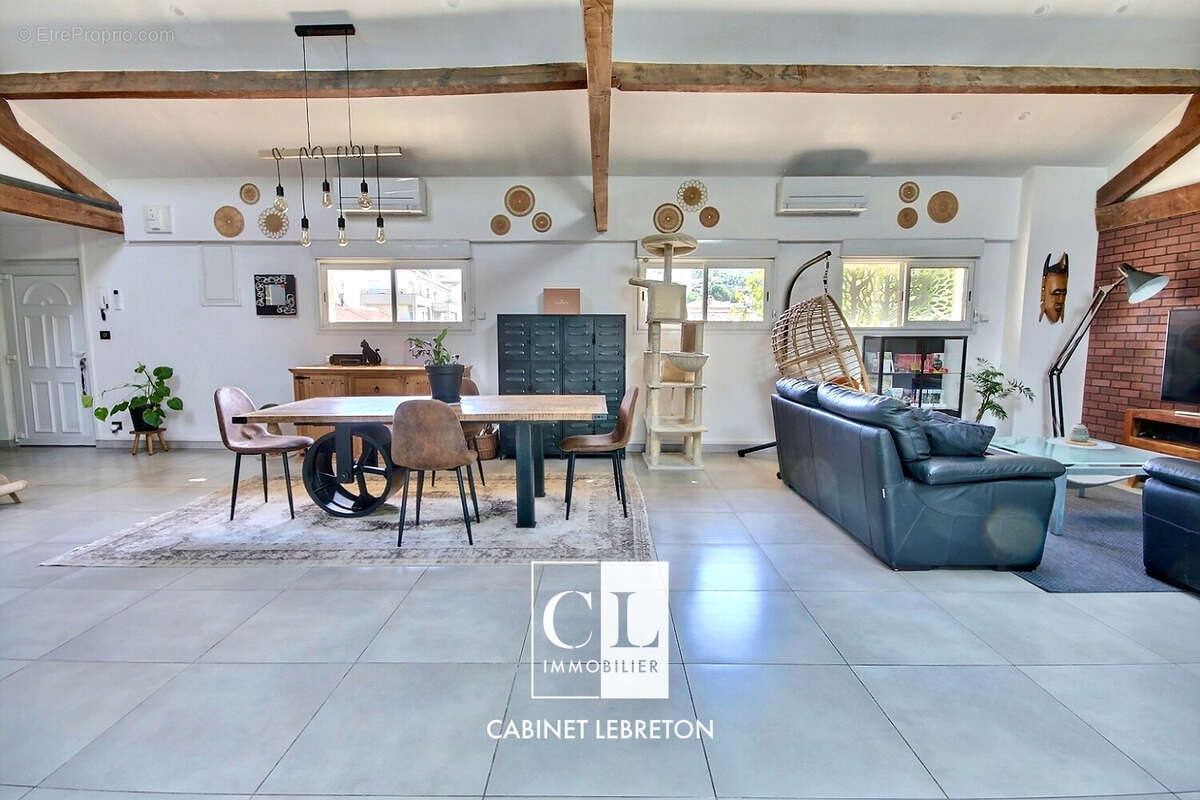 Appartement à MARSEILLE-11E