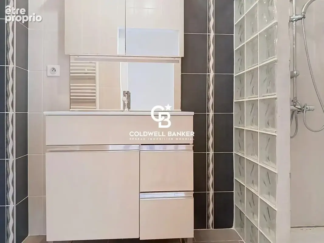 À vendre à Cognac — Charmante maison de ville, idéal premier achat ou investissement locatif ! - photo 14